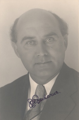 J. Vares-Barbarus  duplicate photo