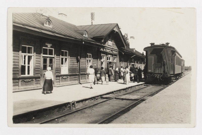 Elva Railway Station