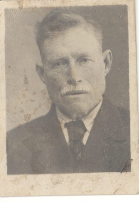 Lepp-Utuste, Maarda's father  duplicate photo