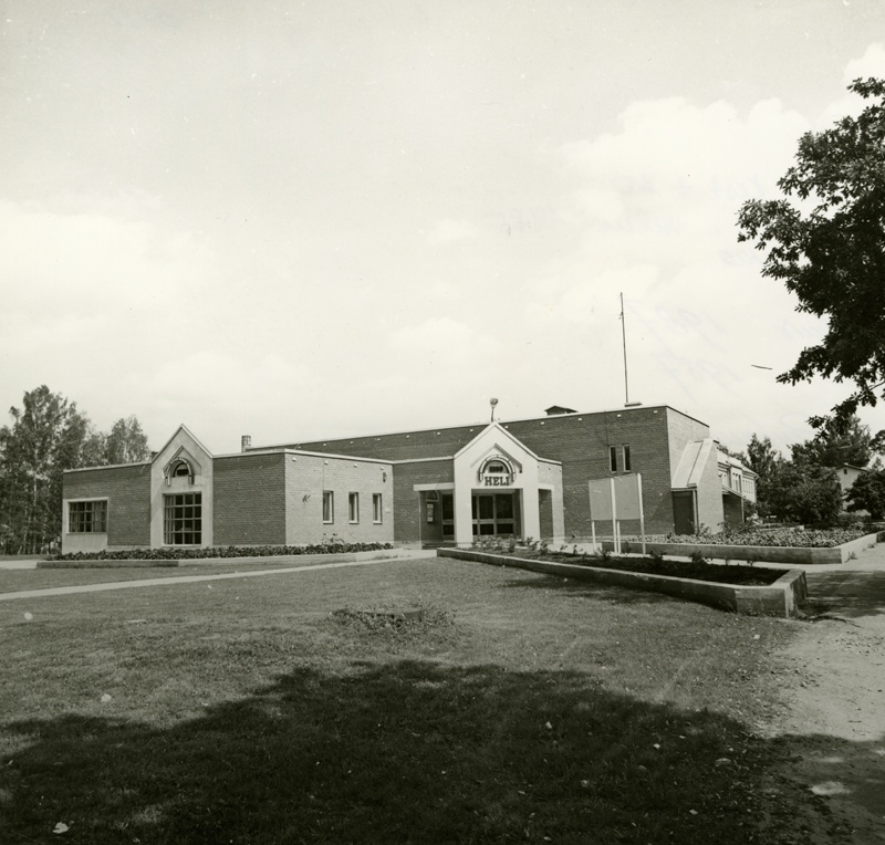 Elva cinema, front view. Architect Maie Penjam