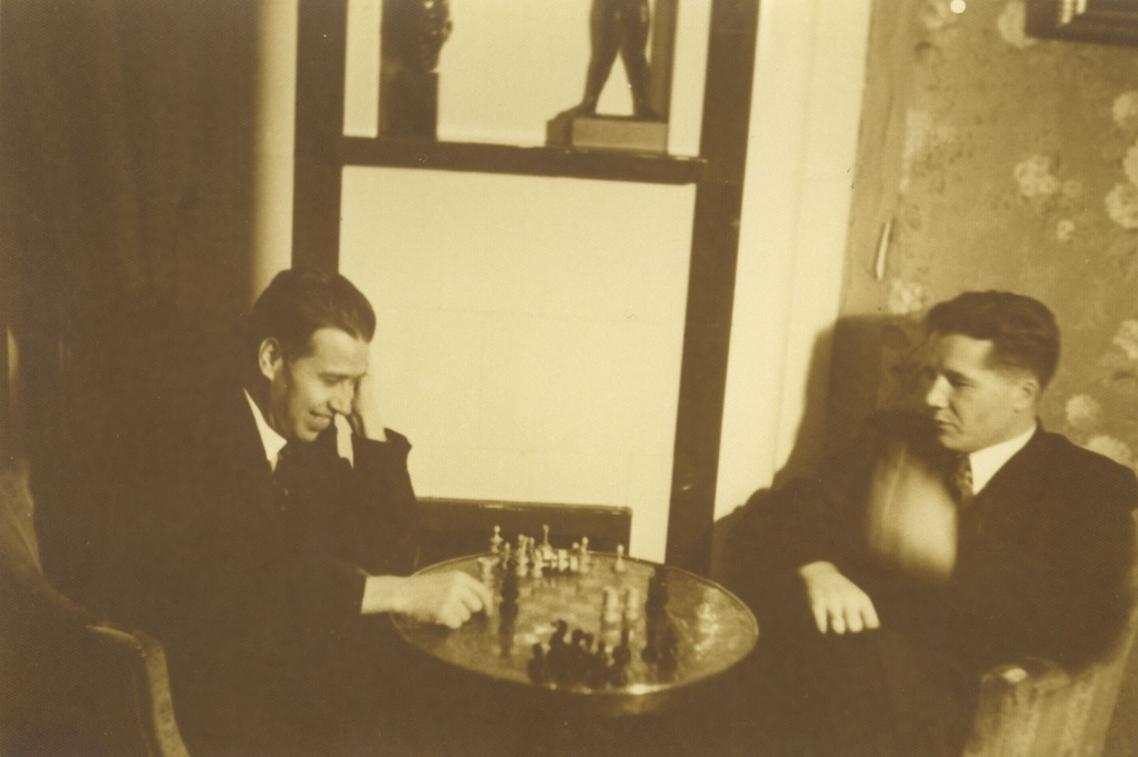 Juhan Jaik and sister Keller in the 1930s