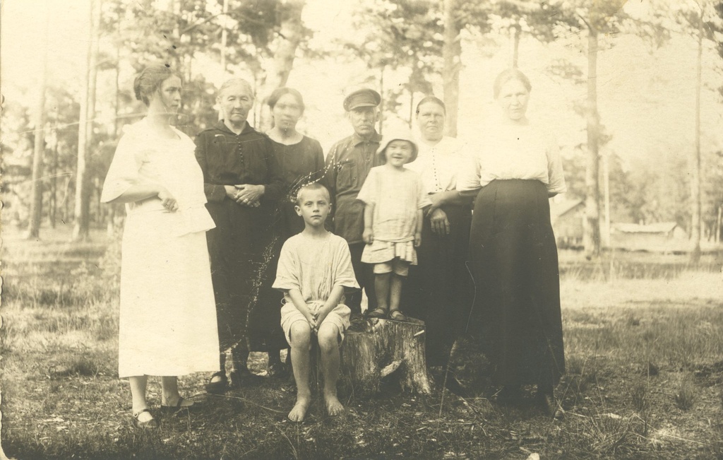 Mall Alle (August All Mother) etc.