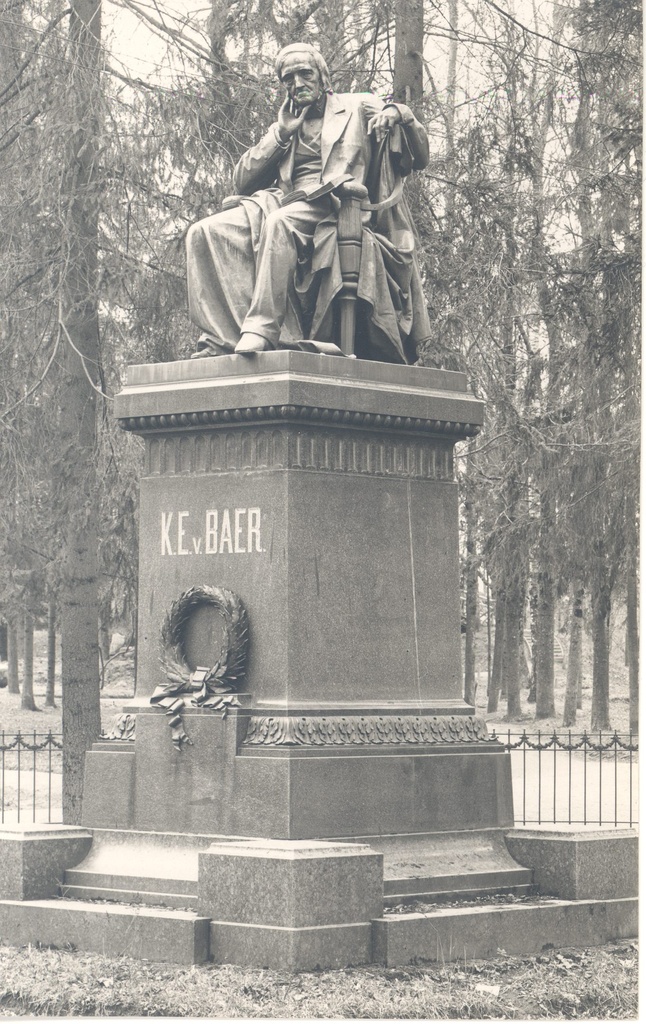 Baer, K.E.v. Monumental Stadium in Tartu