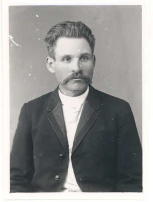 August Wiera  duplicate photo