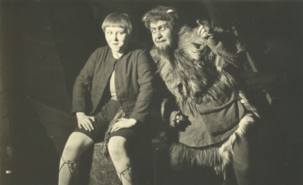 H. Visnapuu "Maa-alused" "Vanemuises" [oct. 1935]