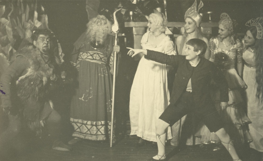 H. Visnapuu "Maa-alused" "Vanemuises" [oct. 1935]