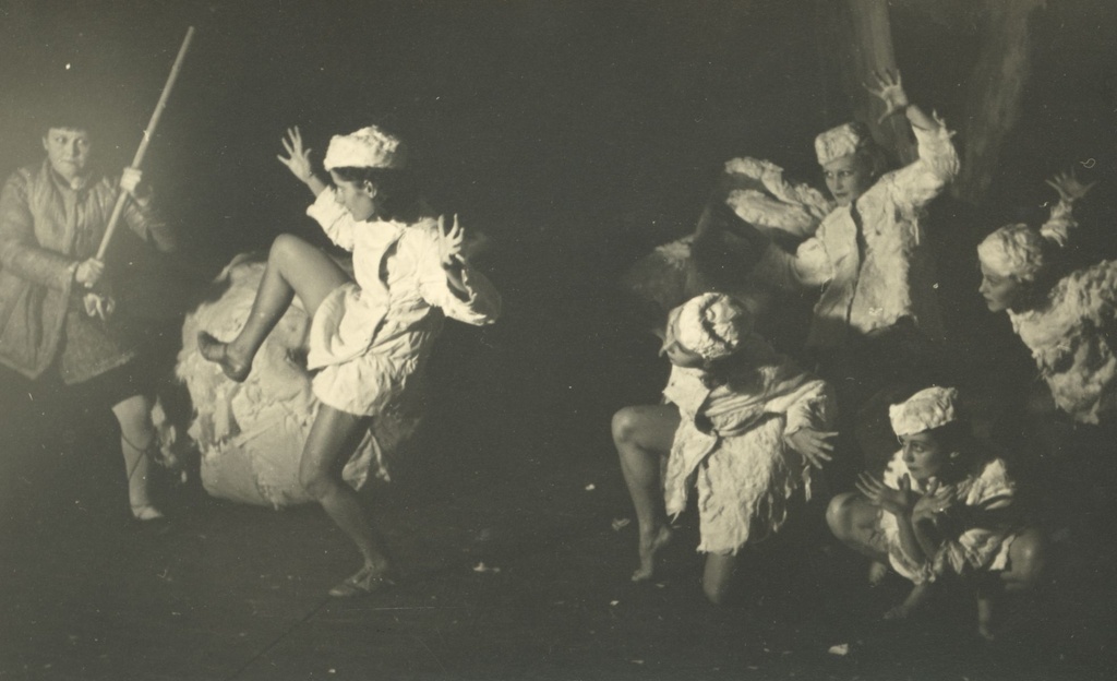 H. Visnapuu "Maa-alused" "Vanemuises" [oct. 1935]