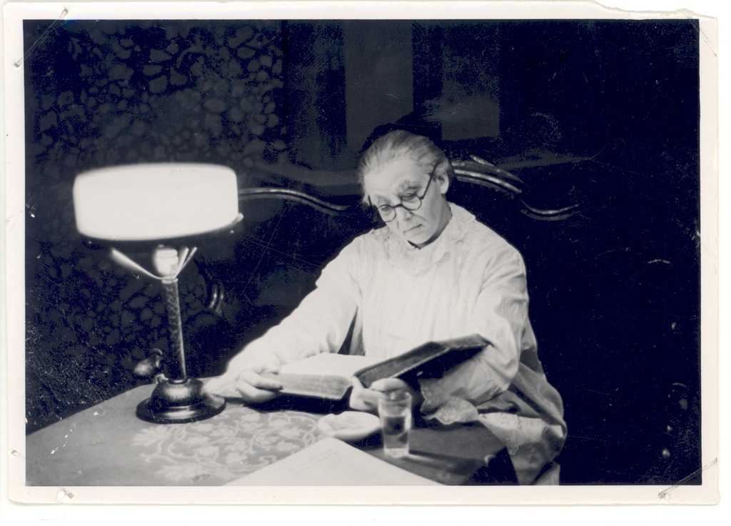 H. Vuolijoe "Niskamäe women" "Vanemuises" [oct. 1936]