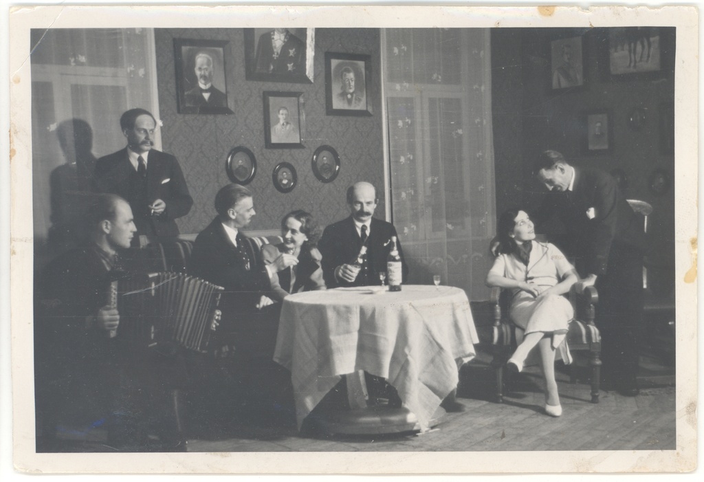 H. Vuolijoe "Niskamäe women" "Vanemuises" [oct. 1936]