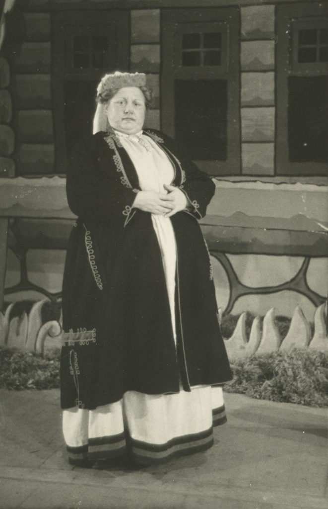 A. Kitzbergi - J. Simmi singing game "Shooting in Vanemuise" in 1938.
