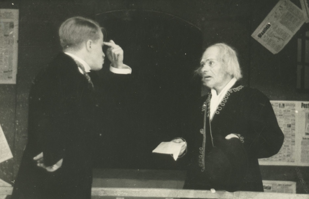 A. Kitzbergi - J. Simmi singing game "Shooting in Vanemuise" in 1938.