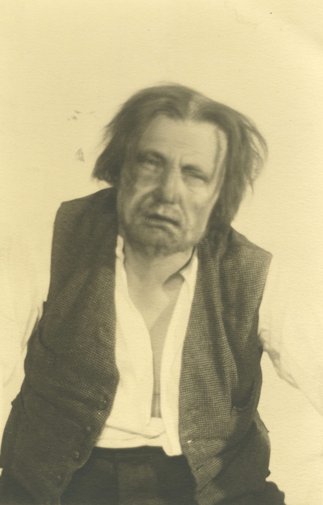 A. Kitzberg's "Tuulte rotated" "Vanemuises". About L. Hansen Matt