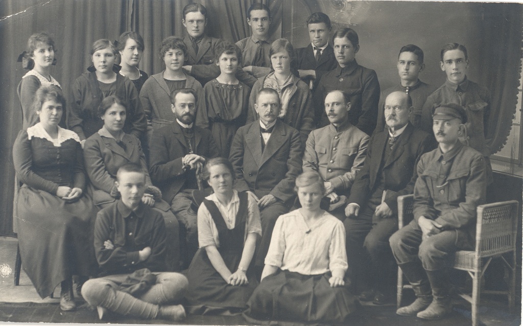 Haapsalu Russian center. Yarn. And students and e. Enno