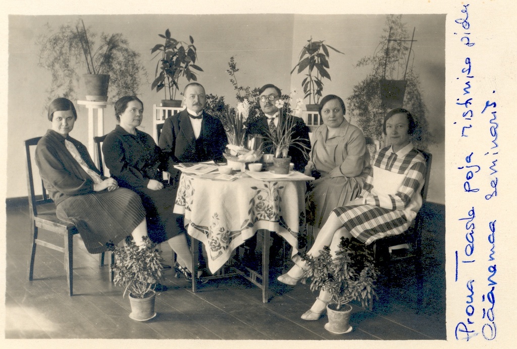 E. The baptism of the son of science in Haapsalu seminary. VAS. Second Ella Enno and Ernst Enno. For. Second e. Science