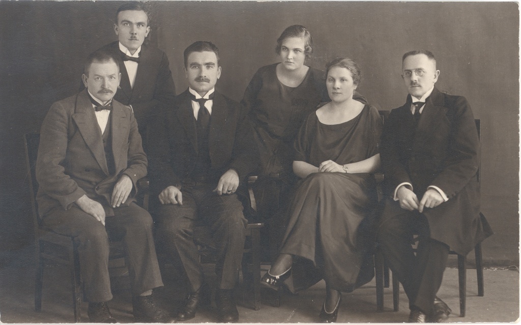E. Enno, Univer, Markus, etc. Group photo