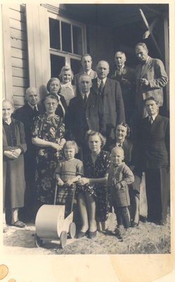 A. Adson, Marie Under, Johannes Aavik's wife, etc. 1. VI 1944  duplicate photo