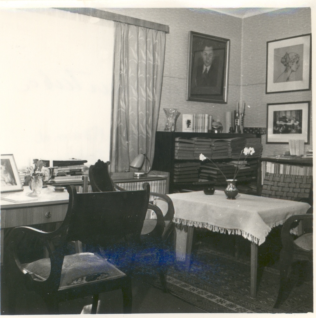 FR. Tuglase's home in Nõmmel I floor large room