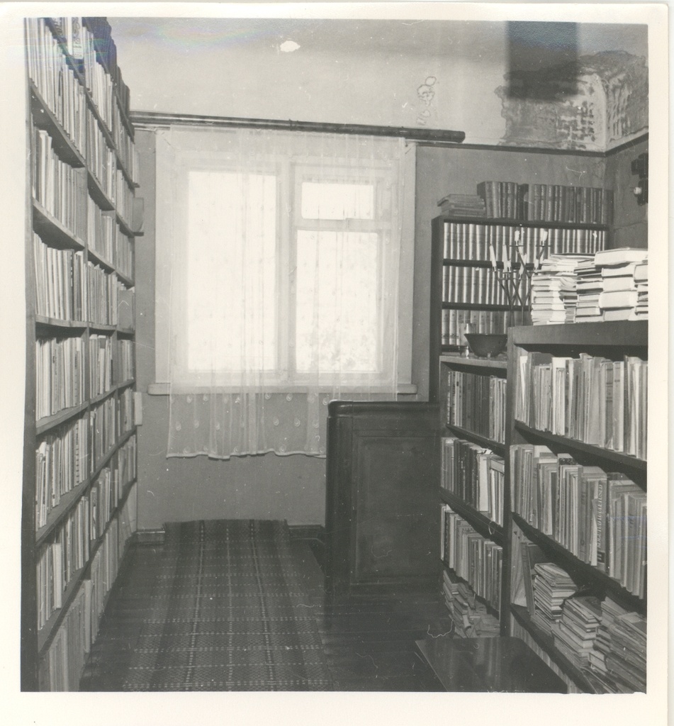 FR. Tuglase at home Nõmmel 2nd floor staircase