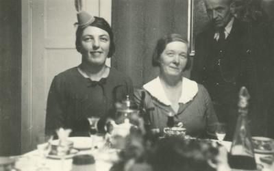 Hedda Hacker, Marie Under and Artur Adson in 1936.  similar photo