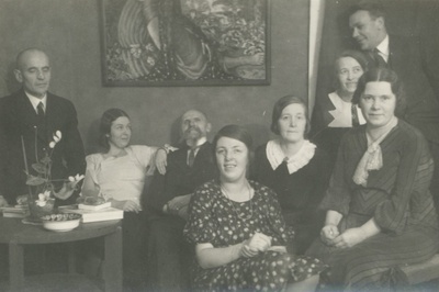 Artur Adson, Dagmar Hacker, Ants Laikmaa, Hedda Hacker, Marie Under, Unknown  similar photo