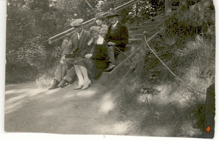 K. e. Sööt on group photo