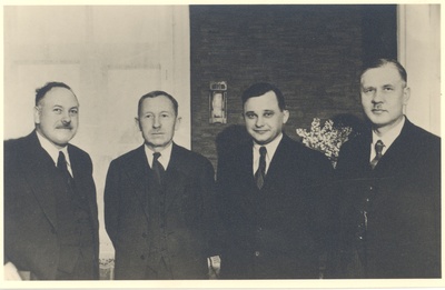 B. Linde, a. h. Tammsaare, Juhan Parts and Karl Anton  duplicate photo