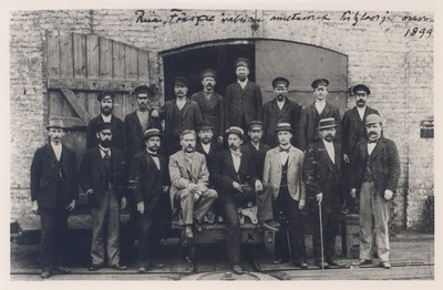A. Kitzberg in Riga Phoenix\x92 factory at his department officials in the middle of 1899.  duplicate photo