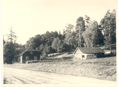 A. Kitzberg residence 1880-1898 Polli rural municipality  duplicate photo