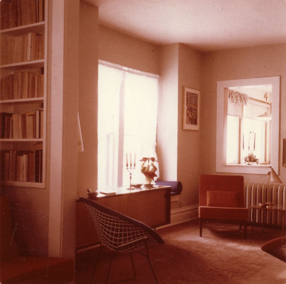 Aleksander Aspel living room in Iowa [1962]