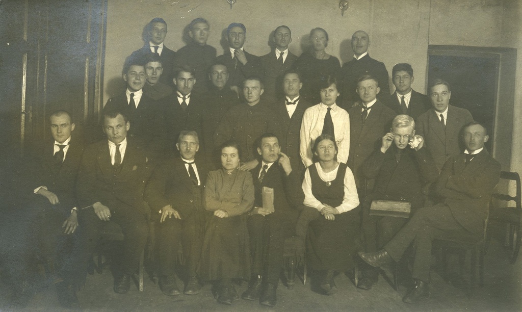 Group photo of "Veljesto" [1920. - or in 1921. A.]
