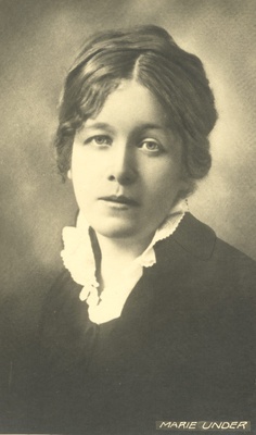Marie Under  similar photo