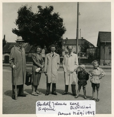 Rudolf Foot, Eugenie Foot, Karl Ristikivi, Arvo Mägi 1948  duplicate photo
