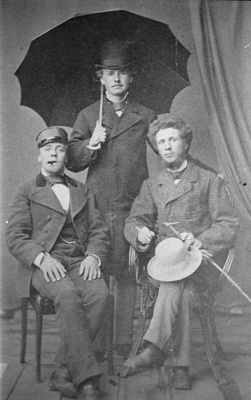 August Kitzberg with unknown  similar photo