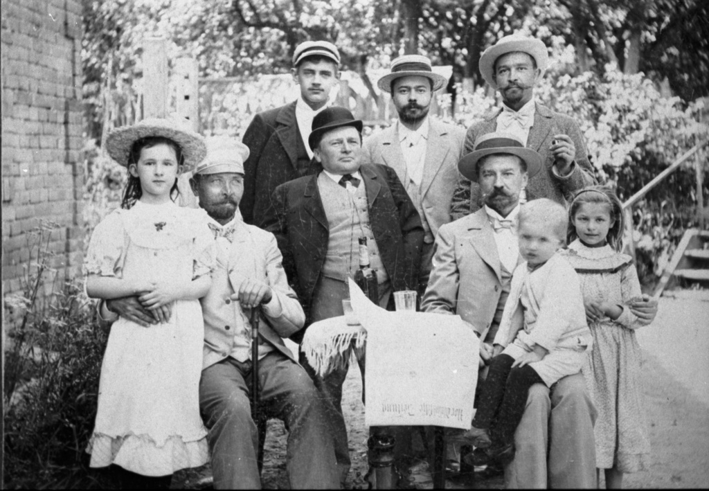 August Kitzberg etc. Kuramaa