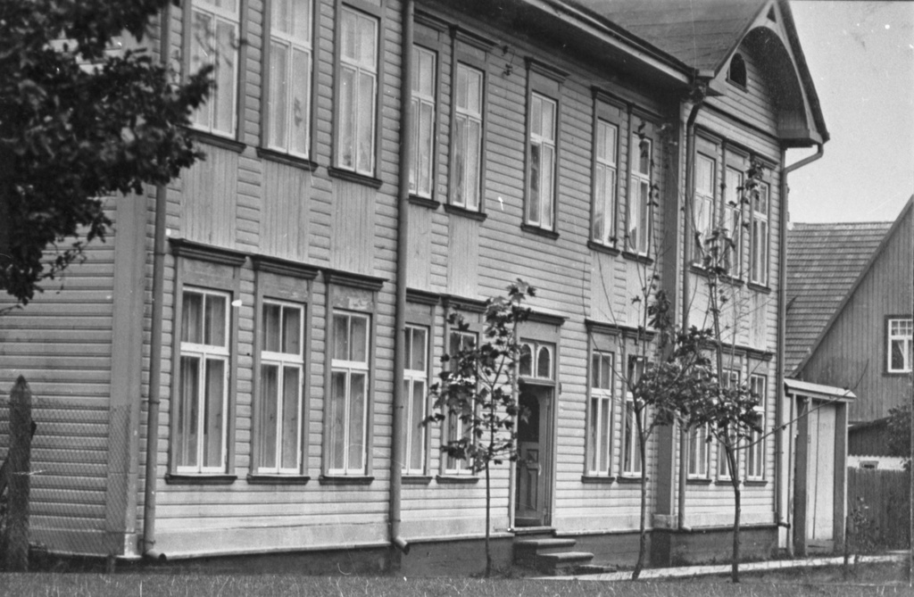 August Kitzberg's residence in Tartu Spring Day.