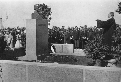 Blessing of August Kitzberg's tomb  similar photo