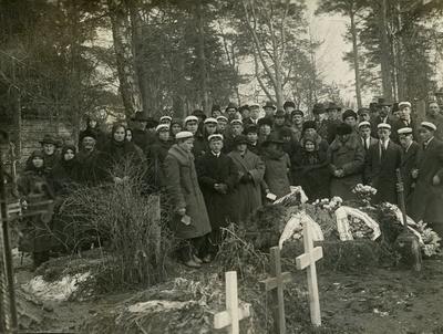A. Goldberg funeral [1923 or 1924]  duplicate photo