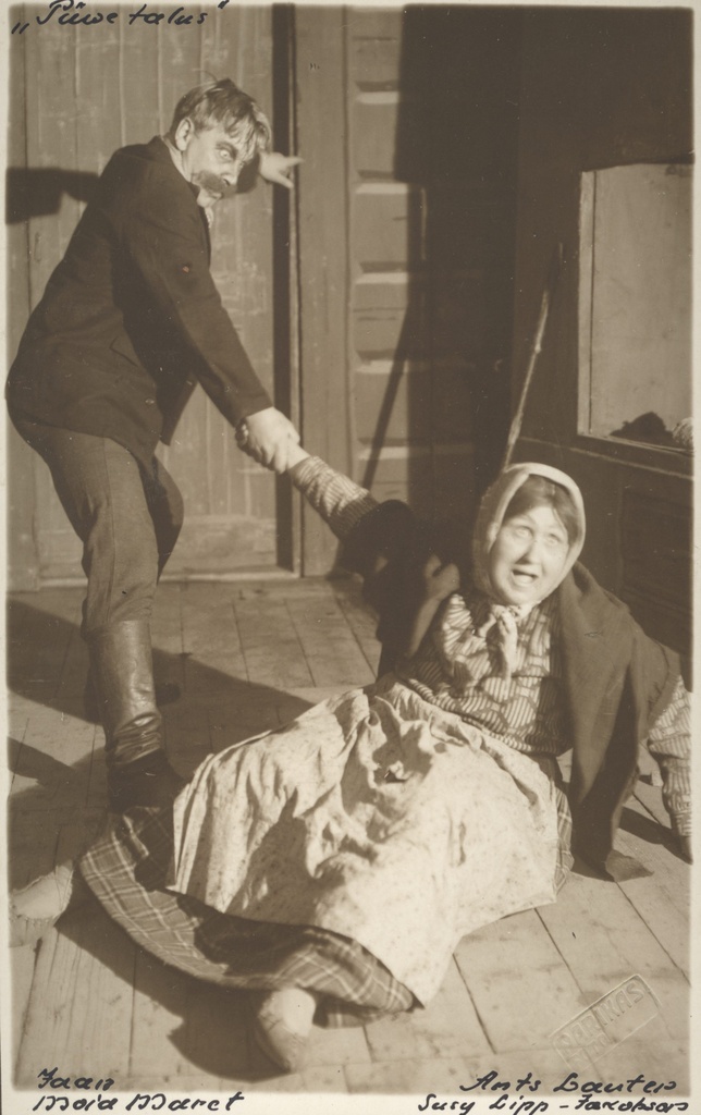 A. Kitzberg's "Püve Farm" in "Estonia" in 1926. Ants Lauter (Jaan) and s. Lipp-Jakobson (Moia-Maret)