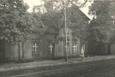 Marie Under's residence in Tallinn, Tartu mnt. 57  duplicate photo