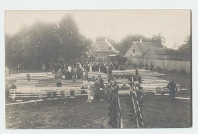 Rapla song lady in 1924.