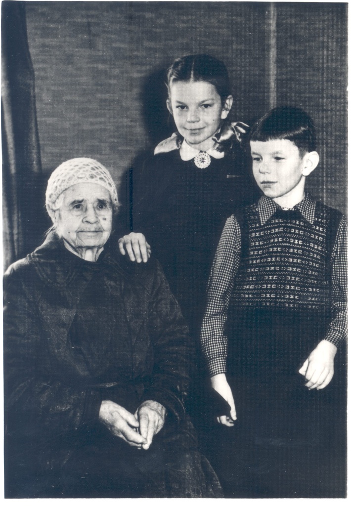 Wound, Anna, Anu Haldre, Tõnu Haldre October 15. 1954