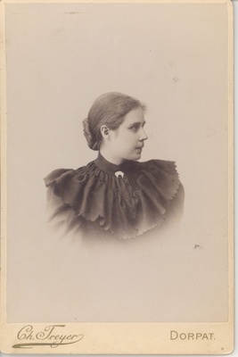 Wound, Anna 1895. (31 years old)  duplicate photo