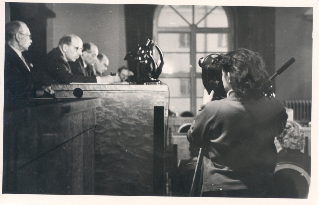 Moment from the 4th Congress of the Estonian Writers’ Union: the reporter films the presidium where Fr sits. Tuglas, J. Semper, R. Sirge