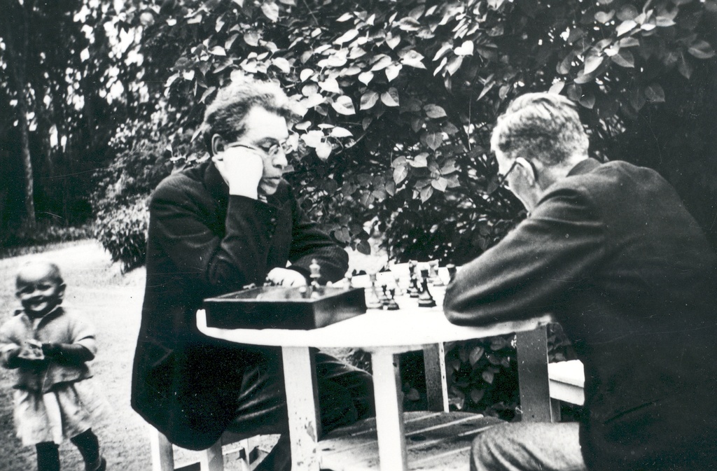 Friedebert in Tugla and Eino Oksanen in Syväran, July 1936