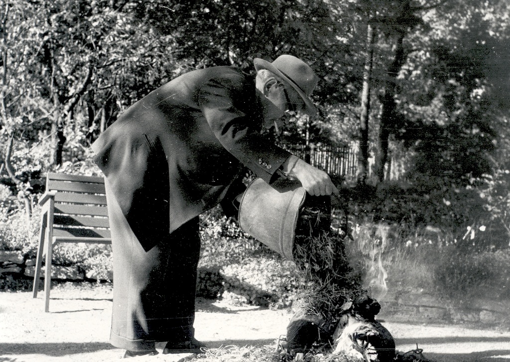 FR. Tuglas 1963