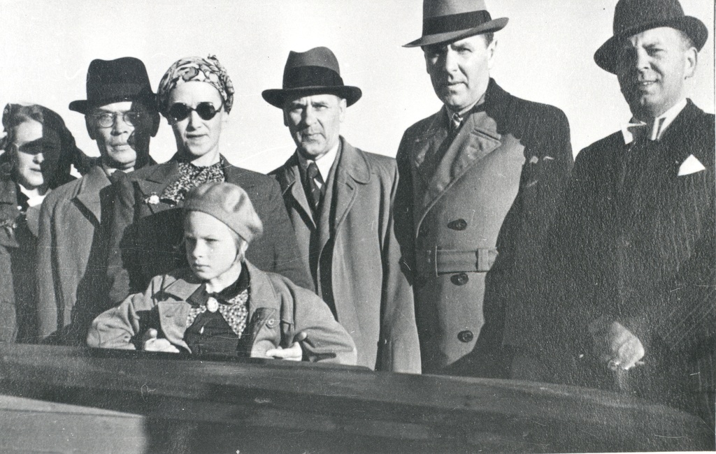 S. Oinas-Kurvits, f. Tuglas, e. Tuglas, e. Eesorg, p. Kurvits, R. Kleis, Treumann. Finland-Travel, July 1938