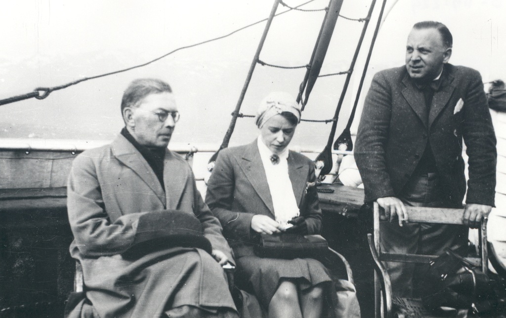 F. Tuglas, e. Tuglas, V. Treumann Oslos, 1939