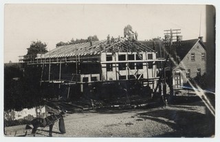 Rapla folk house saricapped