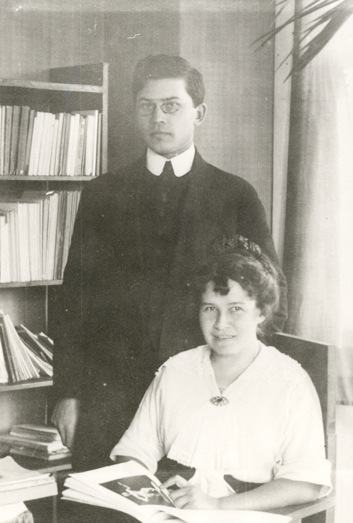 Friedebert Tuglas and Hanna-Maria Ålender Finland in 1914