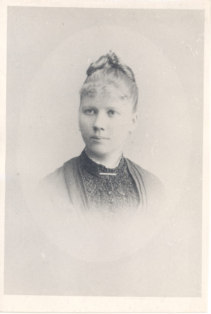 Vilde, Eduard, Aunt's daughter Vilhelmine Kuusik, with whom he stopped on a journey from St Petersburg in 1882 and 1906